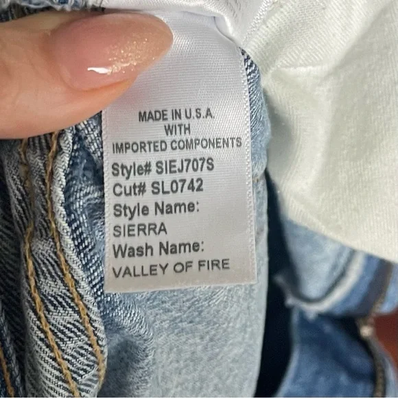 Slvrlake Sierra Light Wash Jeans Straight Leg 26 Distressed Valley of Fire - Picture 12 of 12